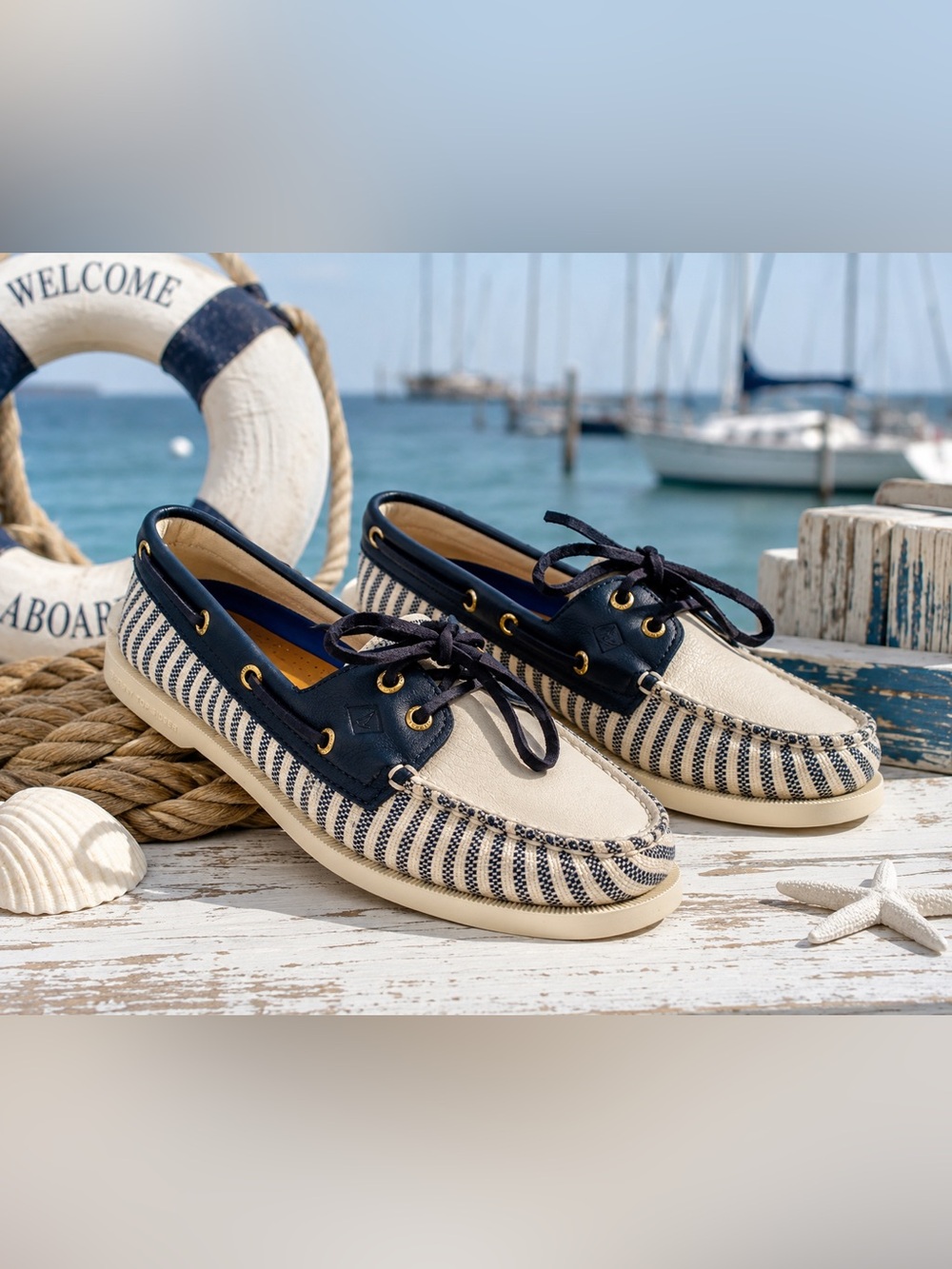 Sperry Top-Sider Navy & White Striped Boat Shoes NWOB Size 6